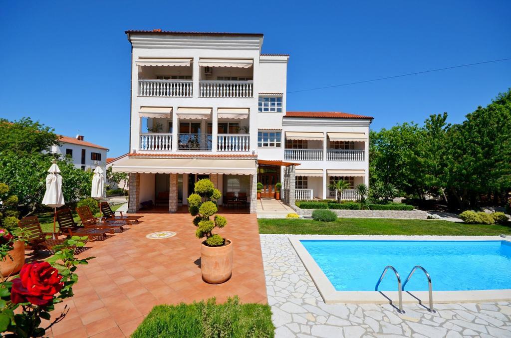 Apartments Sinisa マリンスカ エクステリア 写真
